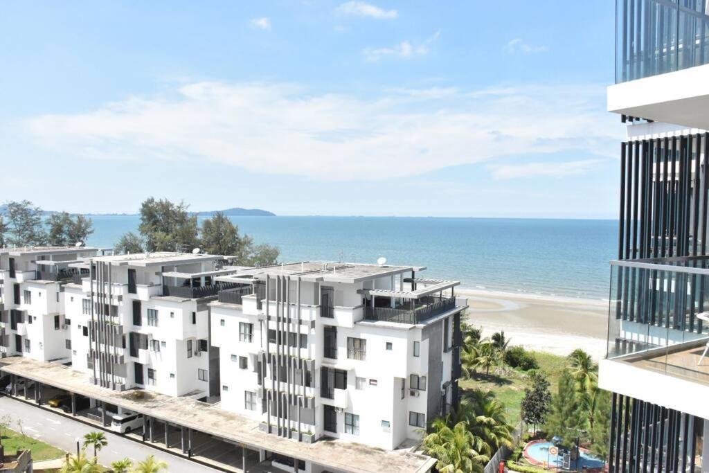 Timurbay Beach Resort Balok Kuantan Kampung Sungai Karang Exterior photo